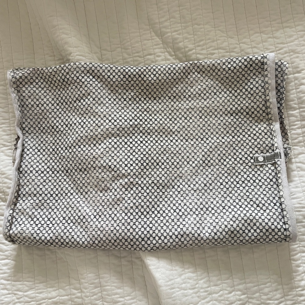 Lululemon Scarf